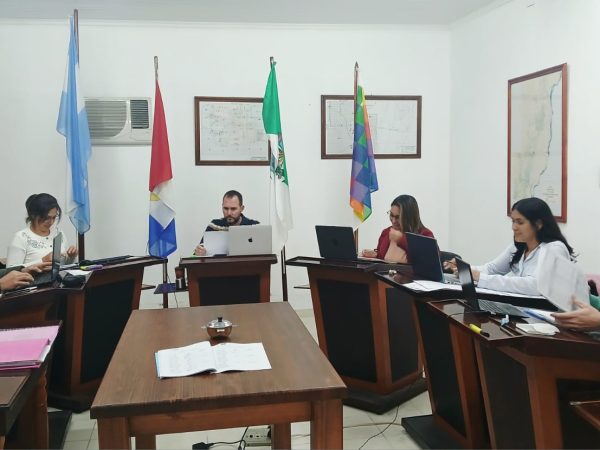 Comisión y Sesión Ordinaria 27-08