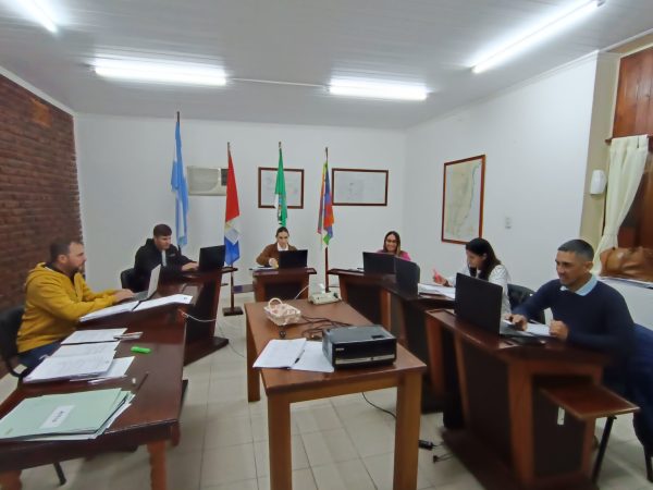 SESIÒN ORDINARIA 13-05-26 SENTADOS