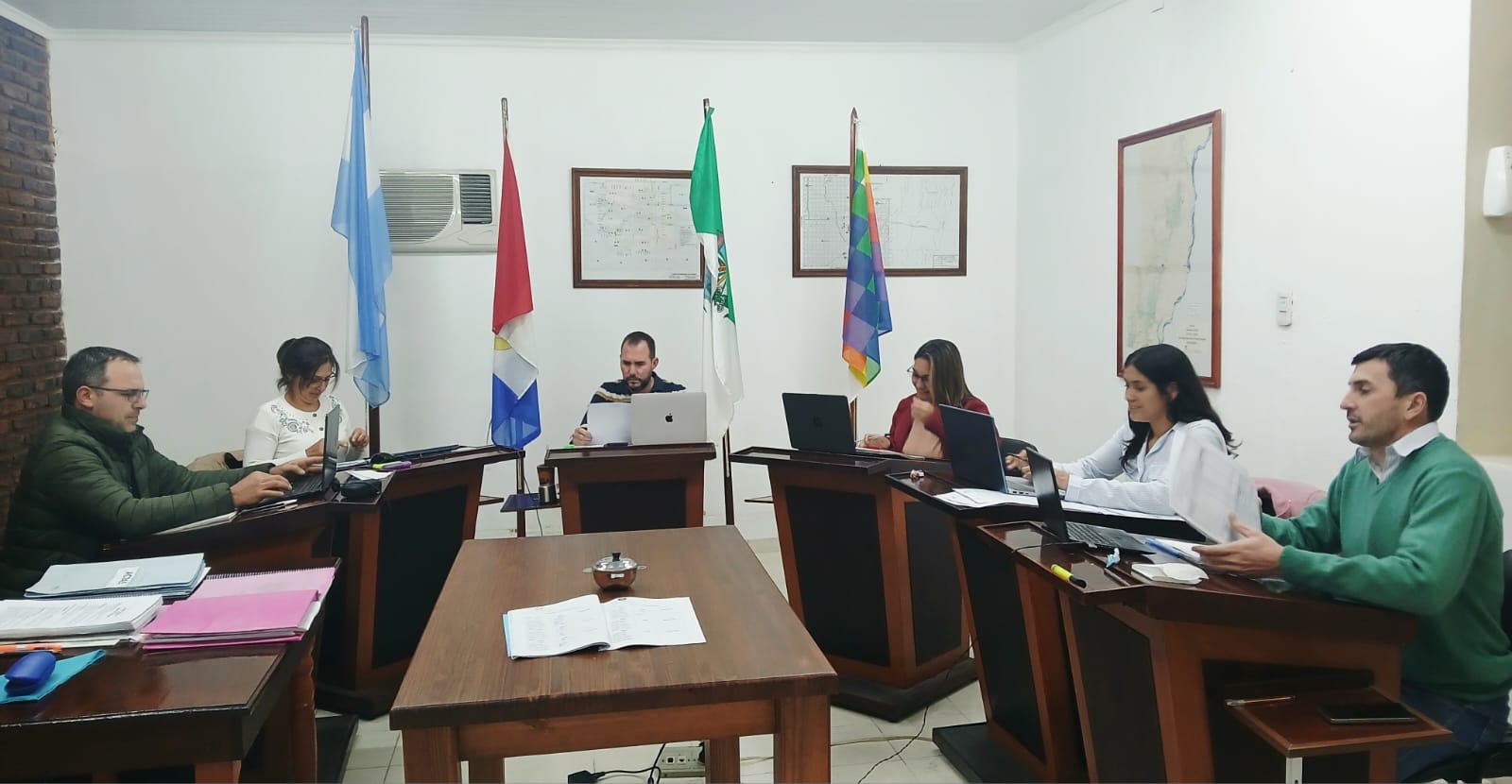 Comisión y Sesión Ordinaria 27-08